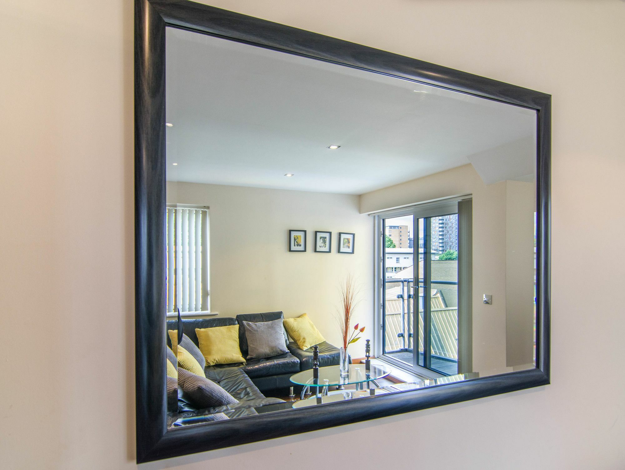 Wharf - Cuba Street Apartament Londra
